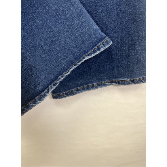 Almost Famous Jeans Women's Size 10 High Rise Flare Blue Denim Stretch 90s Boho - Picture 6 of 8